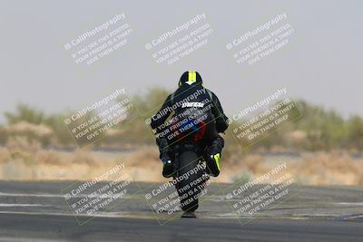 media/Mar-28-2022-Superbike Trackdays (Mon) [[b8603d0f67]]/Open Track Time/Turn 16/